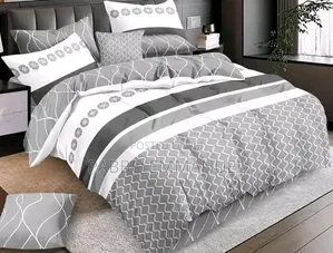 Pom-Pom. Laced Duvets