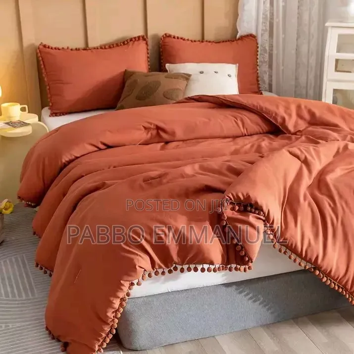Pom-Pom. Laced Duvets