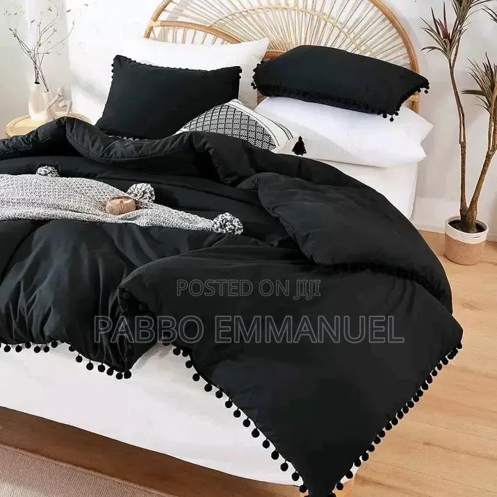 Pom-Pom. Laced Duvets