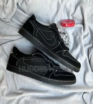 Jordan 1 Low X Travis Scott (Cactus Jack)