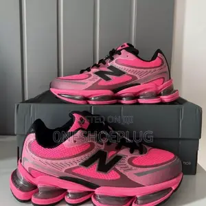 New Balance 2000
