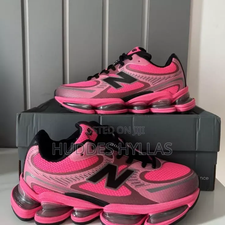 New Balance 2000