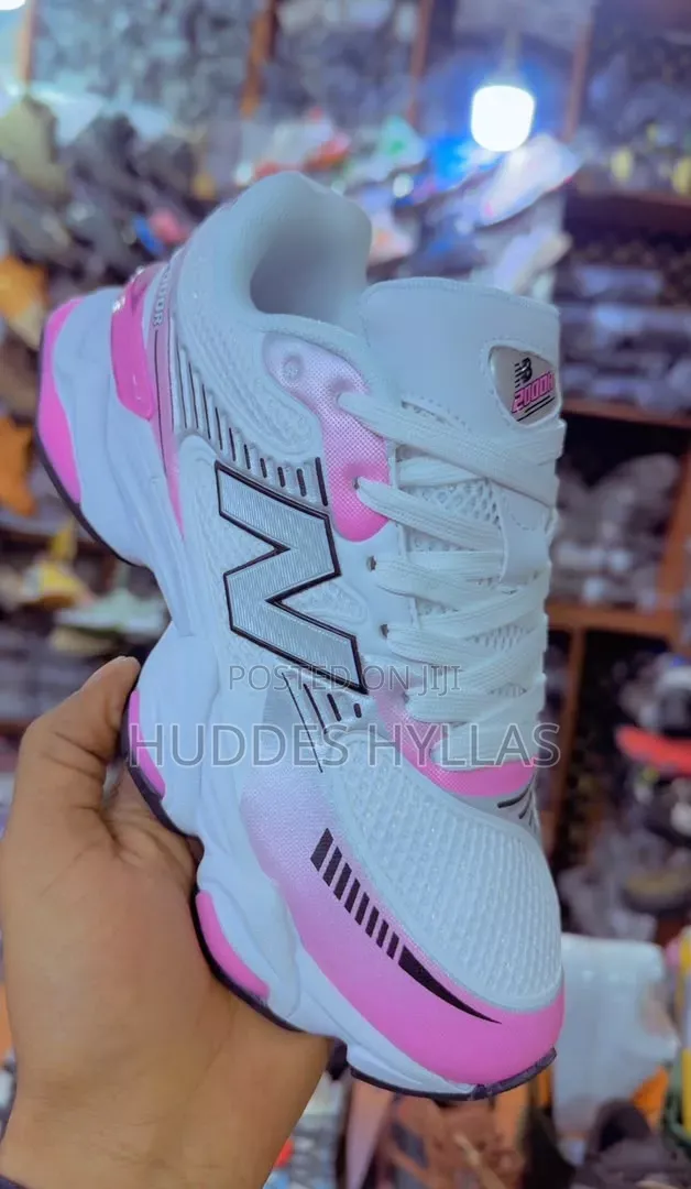 New Balance 2000