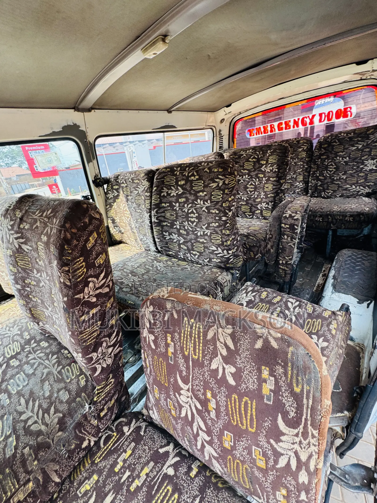 Toyota HiAce 2003 White