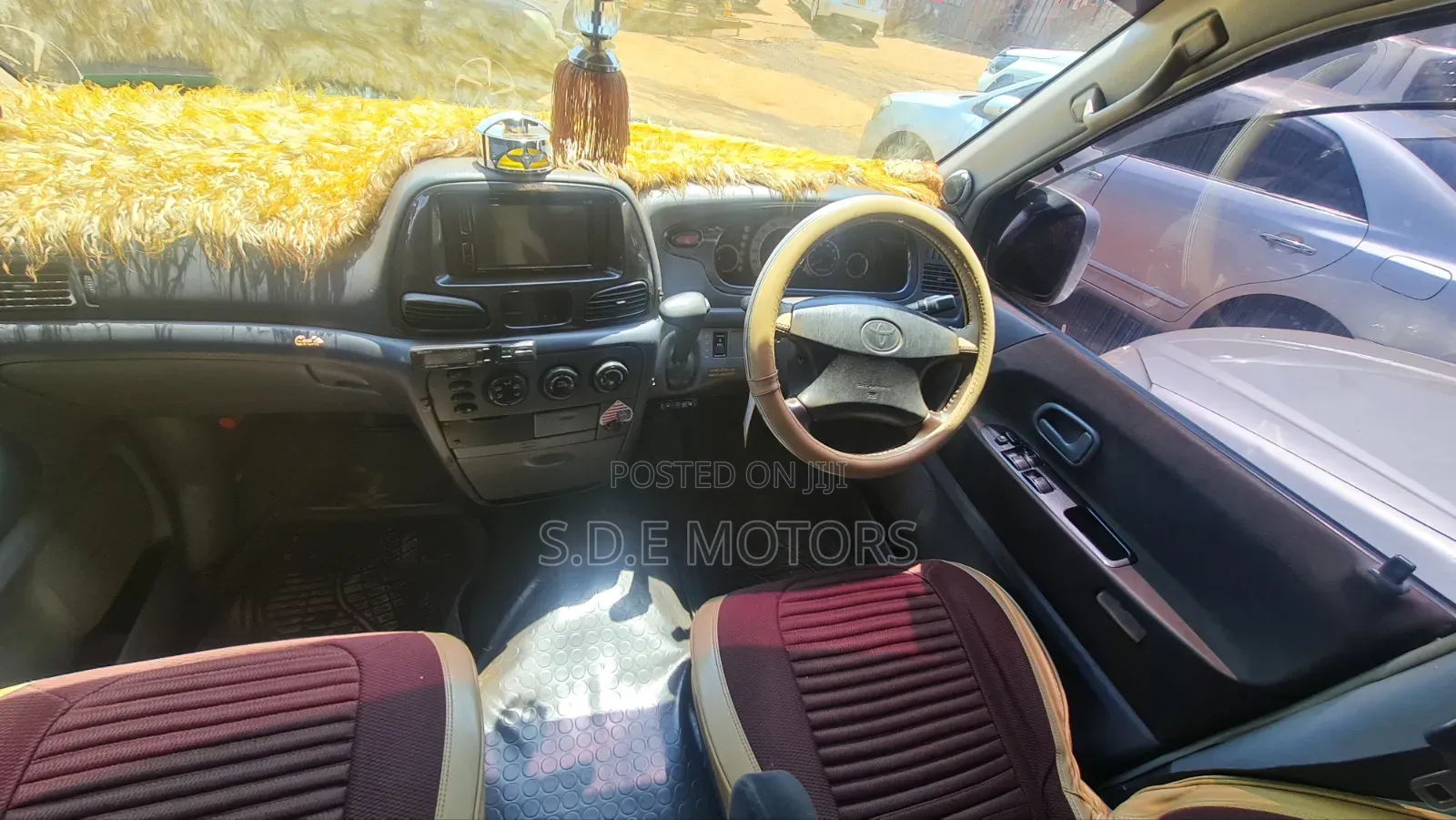 Toyota Noah 2.0 AWD (8 Seater) 2005 Silver