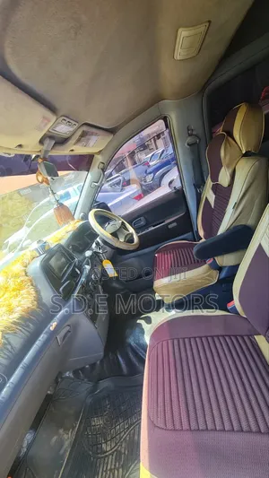 Toyota Noah 2.0 AWD (8 Seater) 2005 Silver