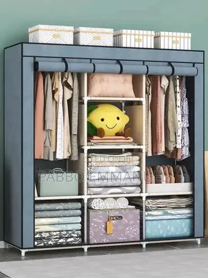 Embossed 3 Column Closet