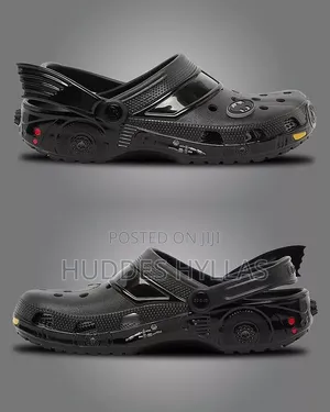 Batman Crocs