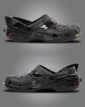 Batman Crocs