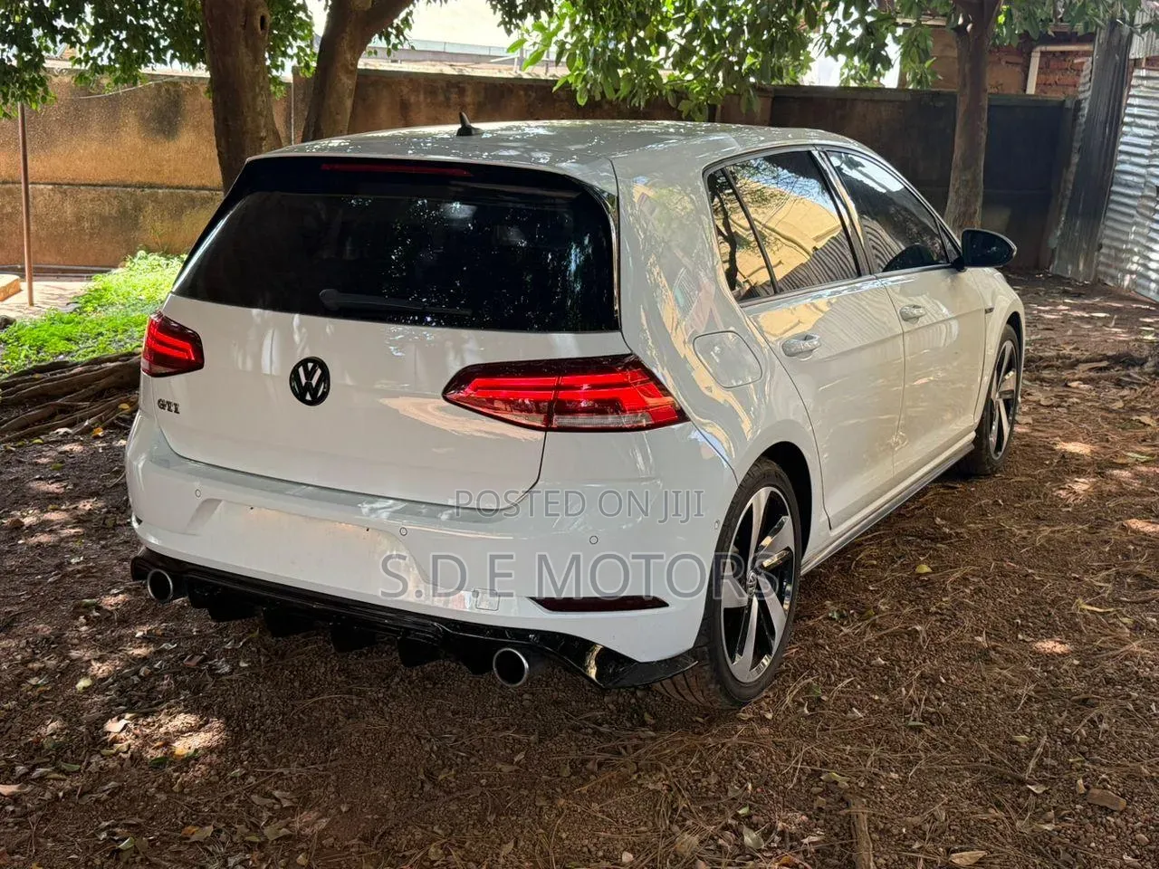 Volkswagen Golf GTI 2.0T S 2018 White