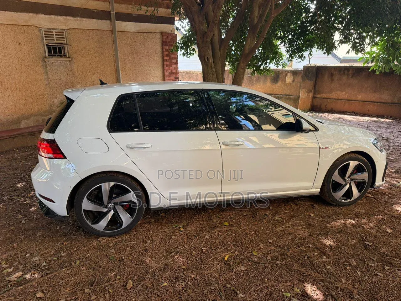 Volkswagen Golf GTI 2.0T S 2018 White