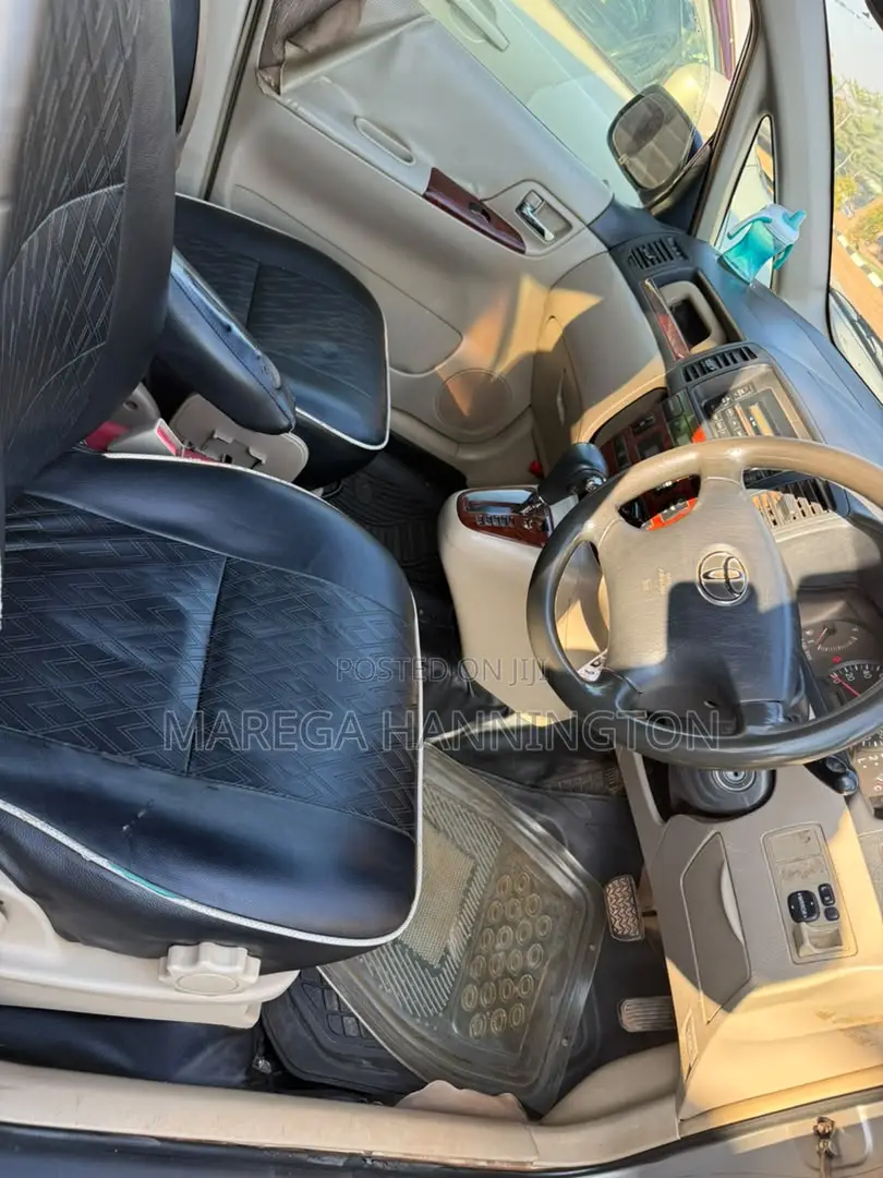 Toyota Corolla Spacio 2002 Silver