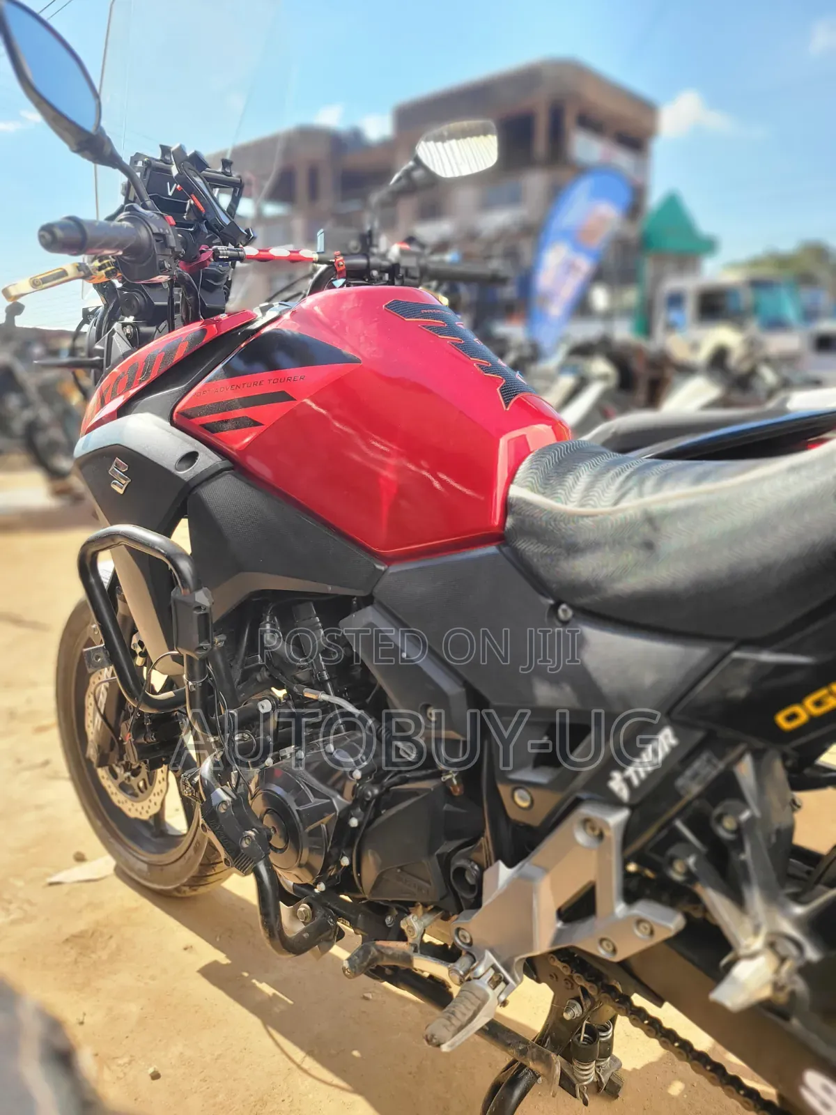 Suzuki V-Strom 2018 Red