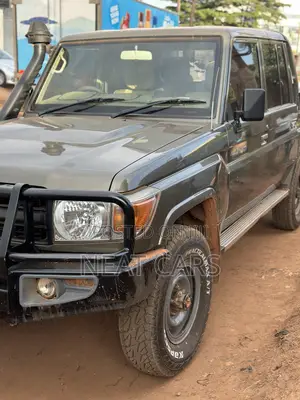 Toyota Land Cruiser Prado 2019 Green