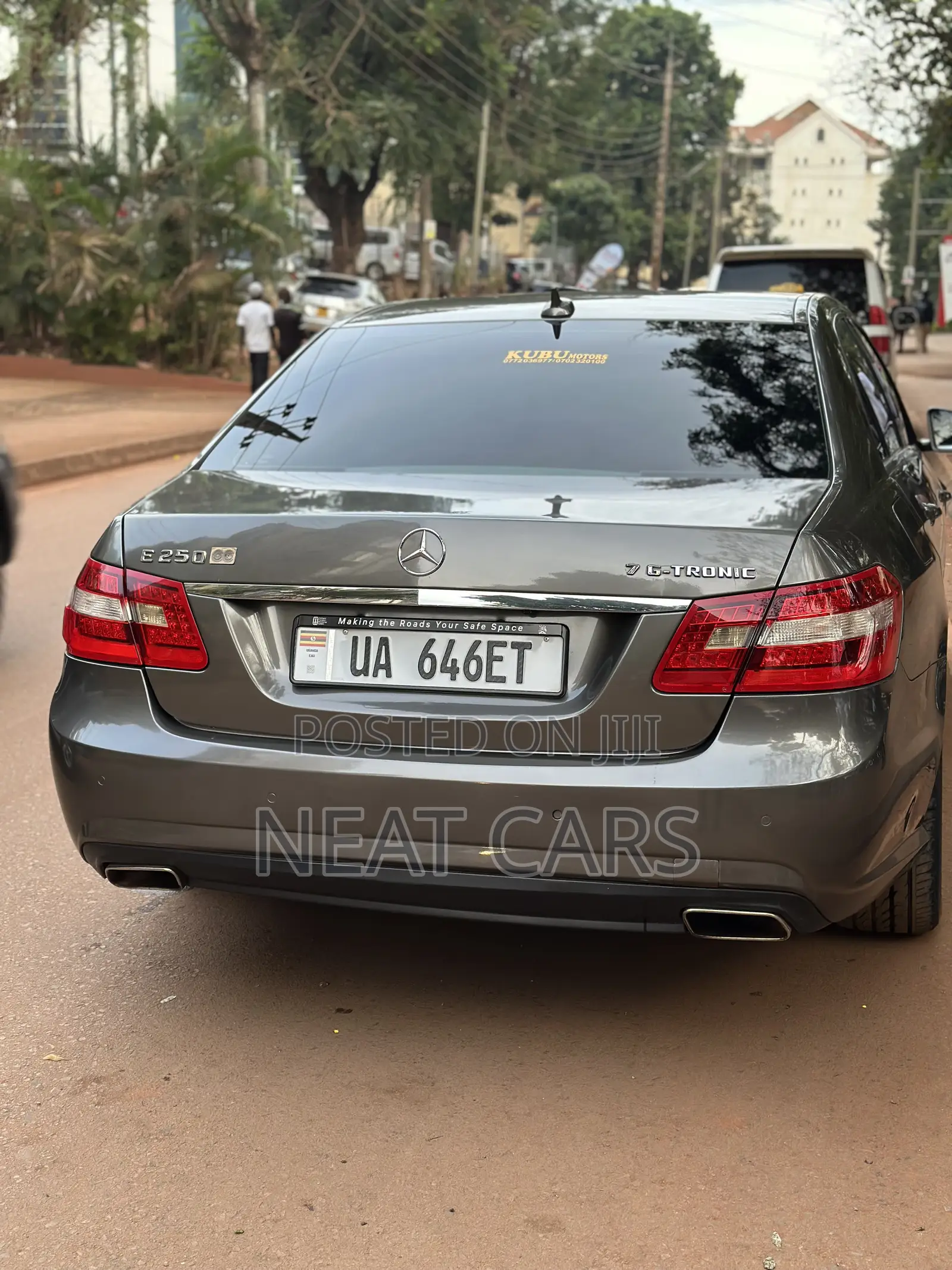 Mercedes-Benz E250 2012 Gold