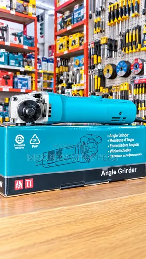 Makita 900W Angle Grinder