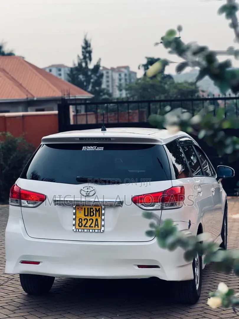 Toyota Wish 2010 White