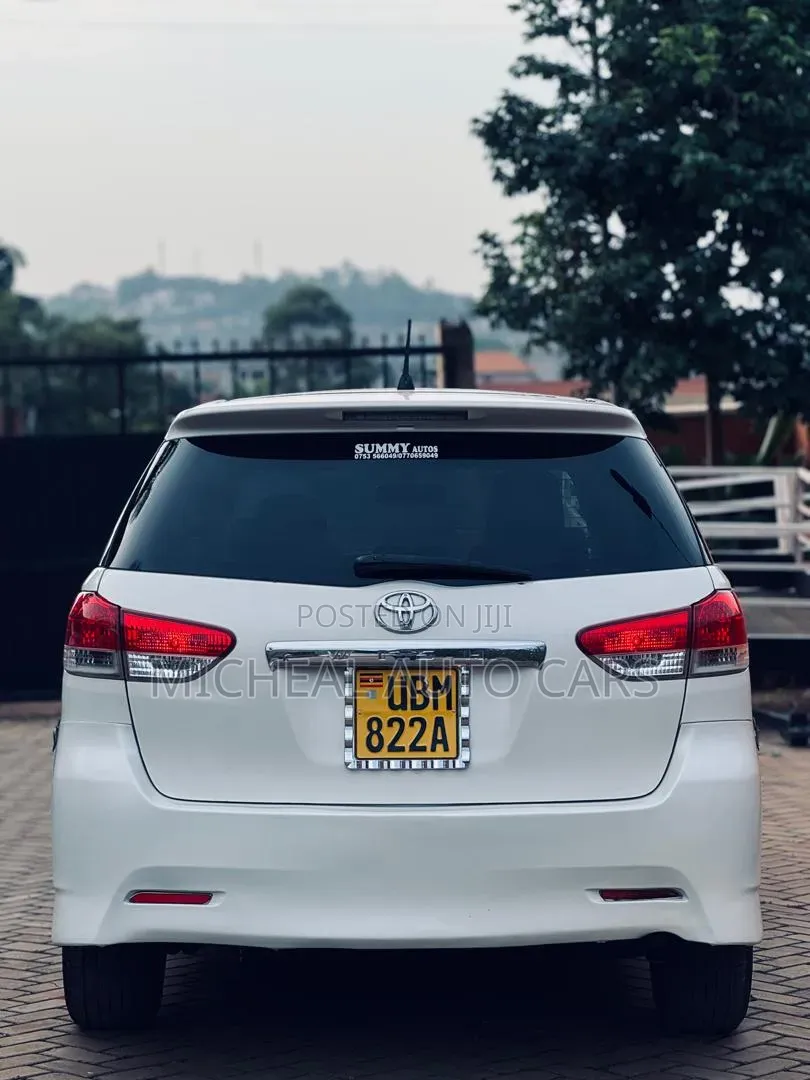 Toyota Wish 2010 White
