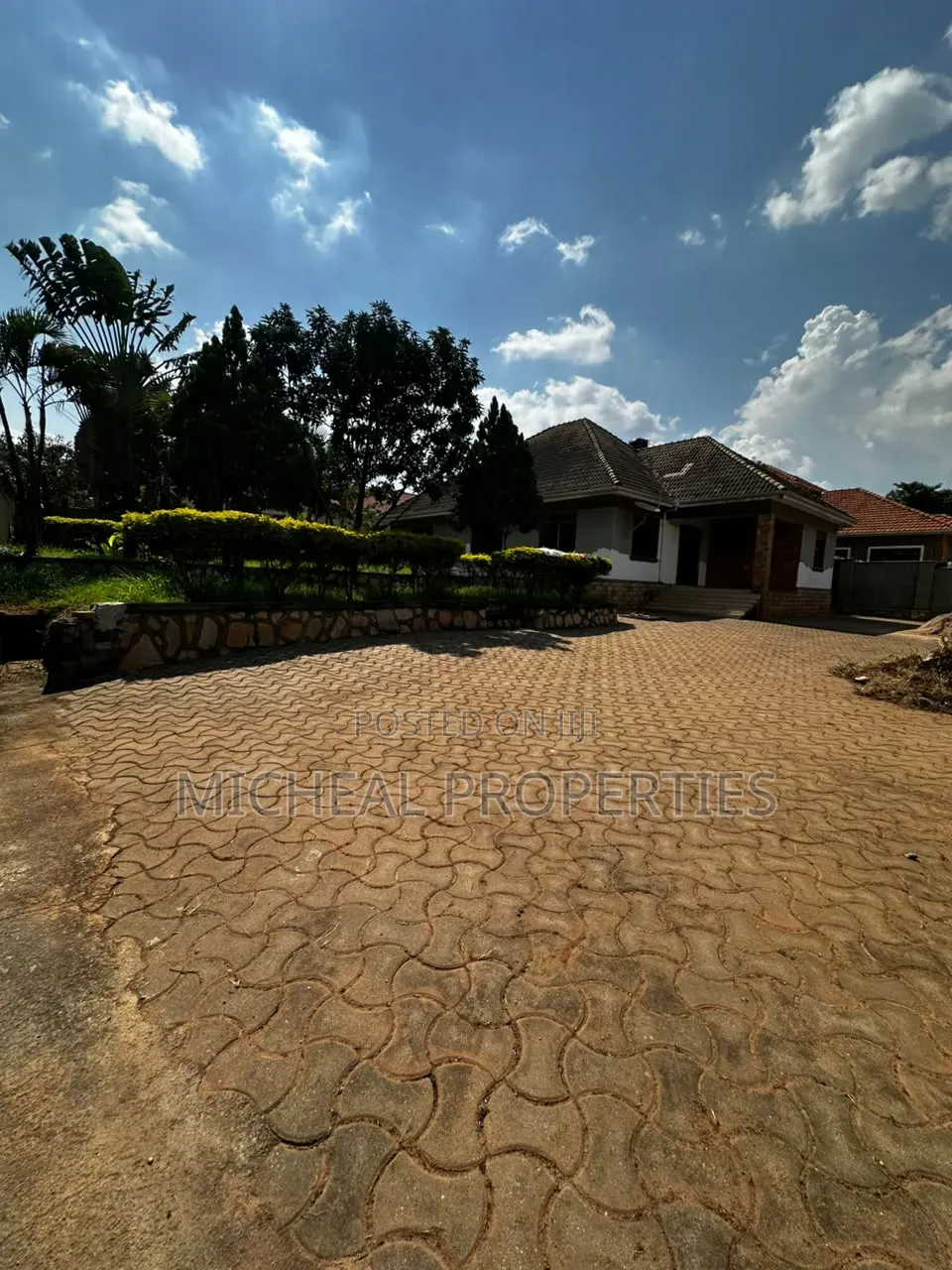 3bdrm House in Wakiso / Wakiso for sale