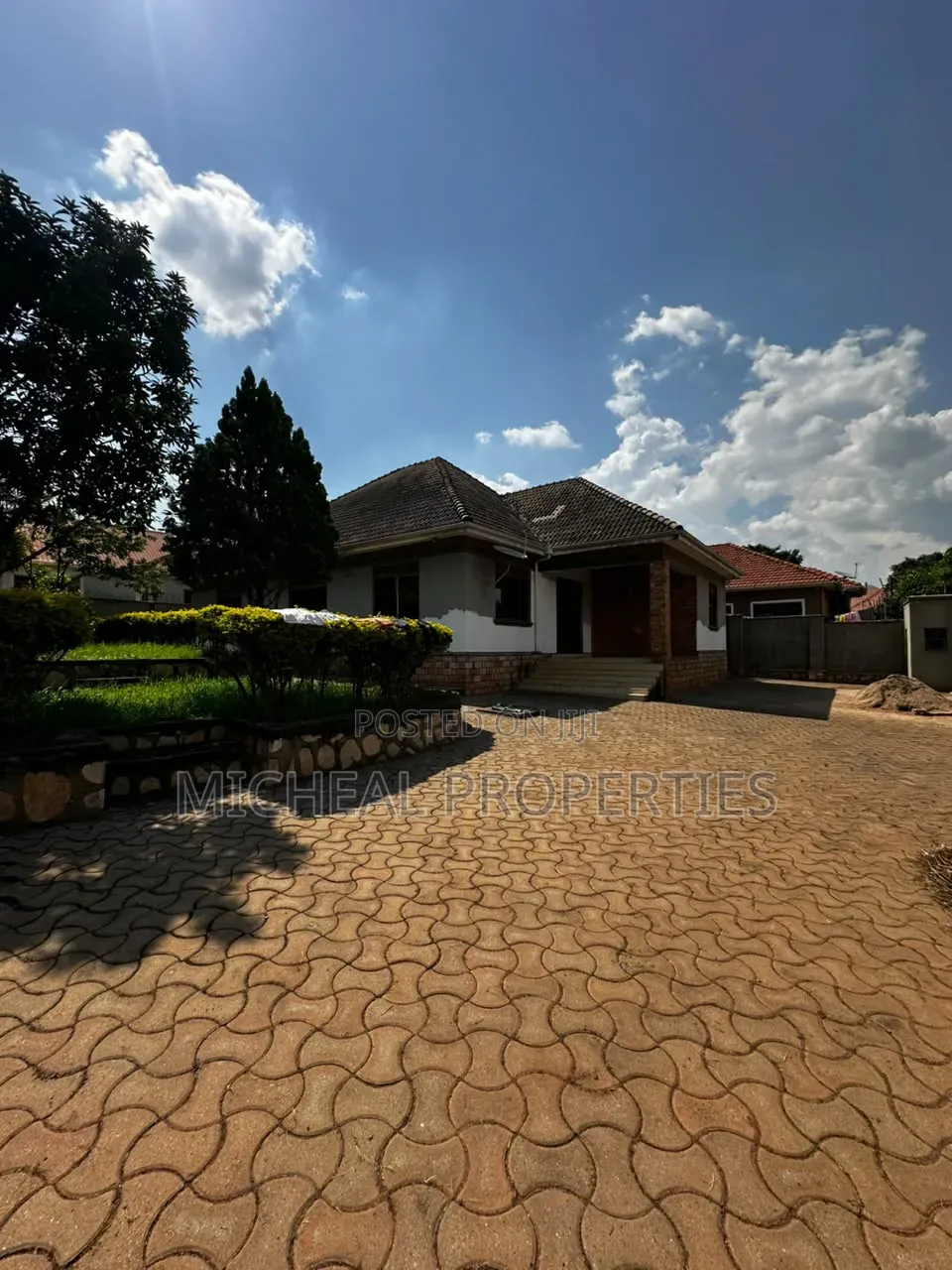 3bdrm House in Wakiso / Wakiso for sale