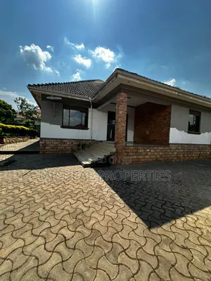 3bdrm House in Wakiso / Wakiso for sale