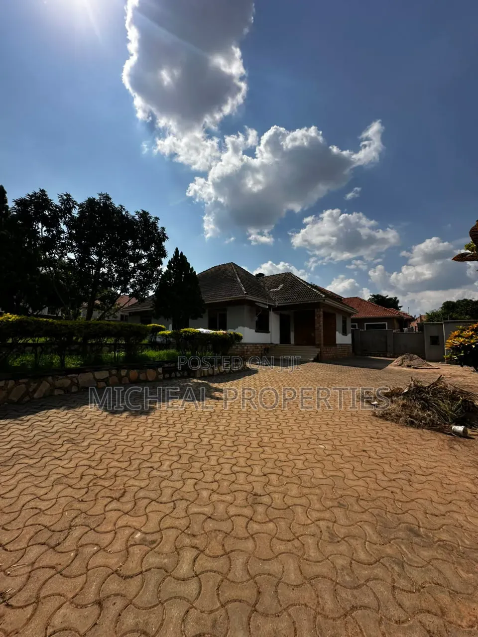 3bdrm House in Wakiso / Wakiso for sale