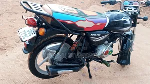 Bajaj Boxer 125 2025 Black