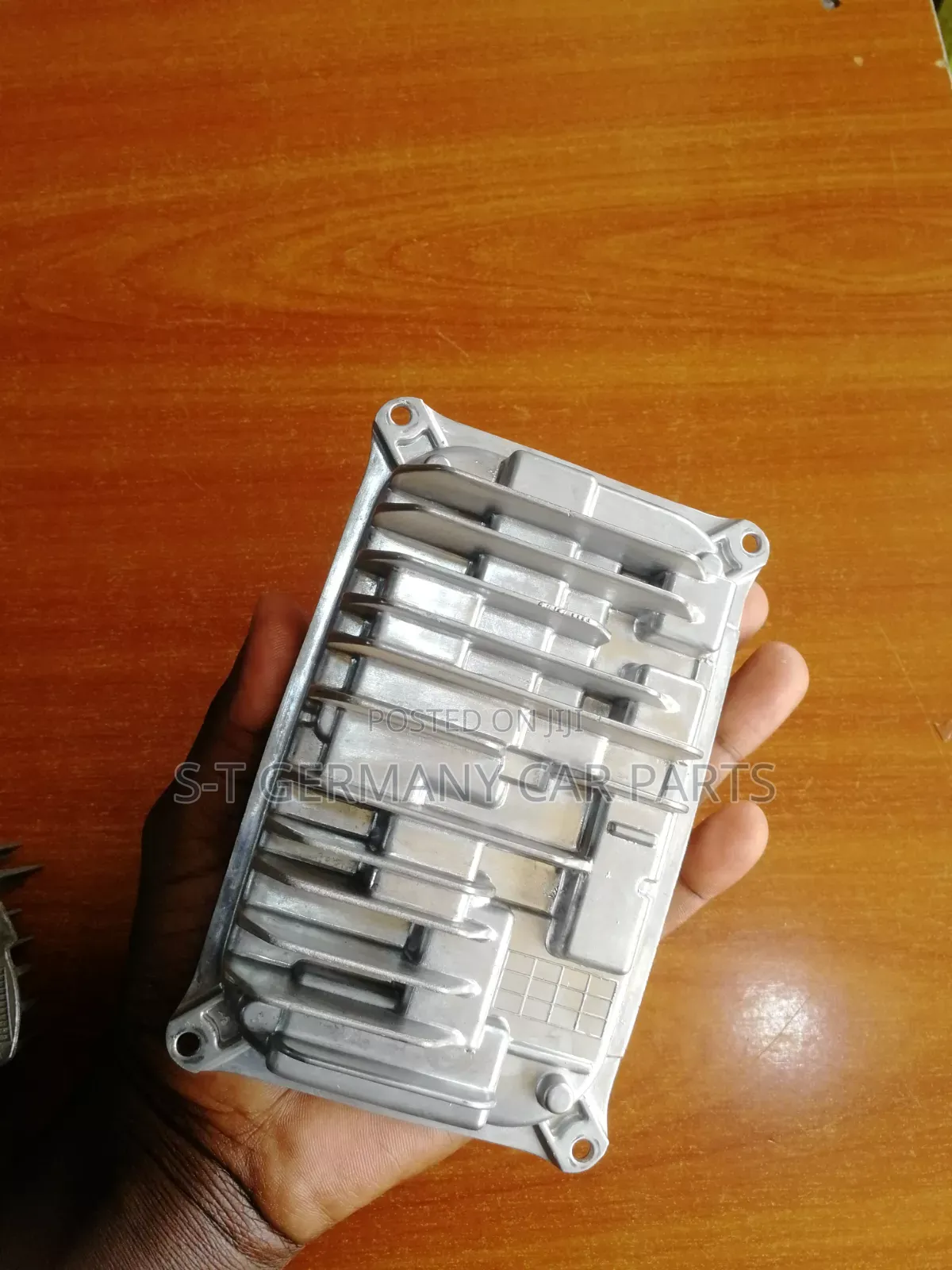 Mercedes Benz GLE 350d Head Light Control Module