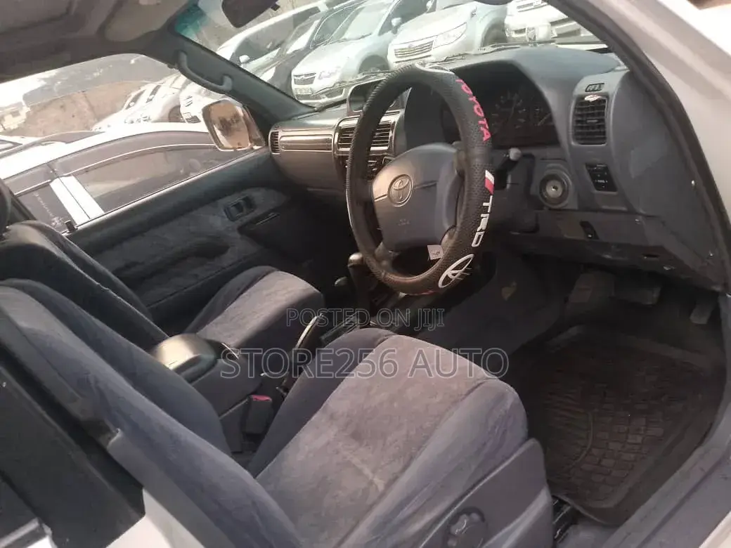 Toyota Land Cruiser Prado 3.0 TD 1998 Silver