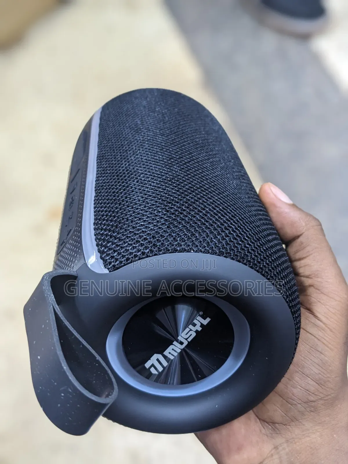 Musyl EM-3 Portable Bluetooth Speaker With RGB