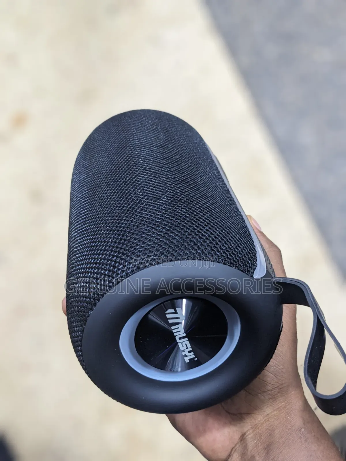 Musyl EM-3 Portable Bluetooth Speaker With RGB