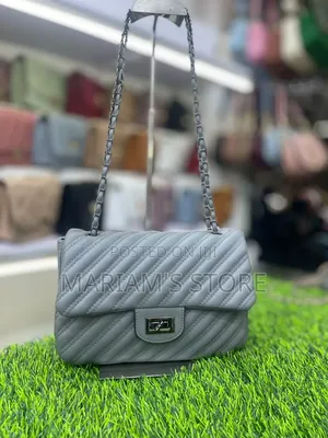 Shoulder Bag in Colours