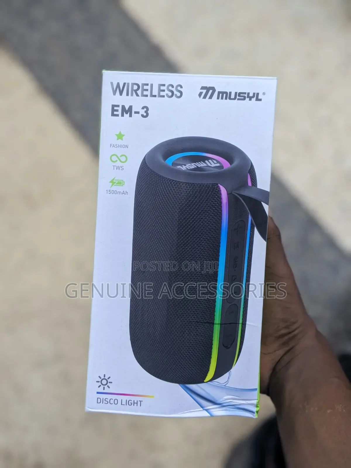 Musyl EM-3 Portable Bluetooth Speaker With RGB