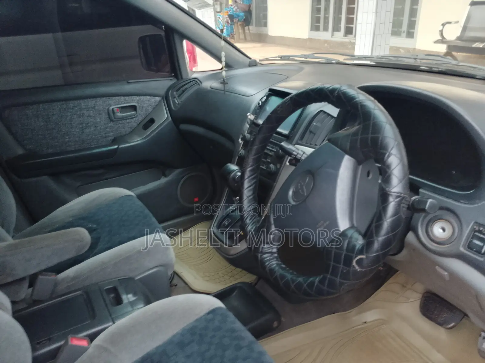 Toyota Harrier 1998 White