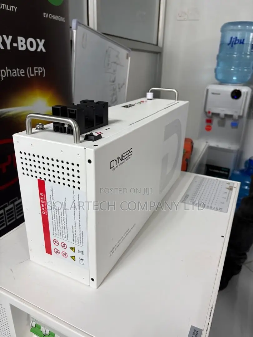 2.56kWh 25.6V 100Ah Solar Battery 95% DoD 6000 Cycles