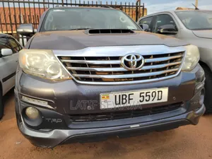 Toyota Fortuner 3.0 D RWD 2009 Gray