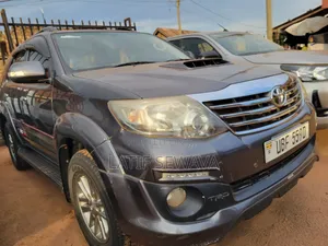 Toyota Fortuner 3.0 D RWD 2009 Gray