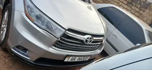 Toyota Kluger 2014 Silver