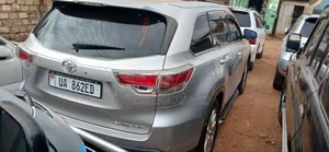 Toyota Kluger 2014 Silver