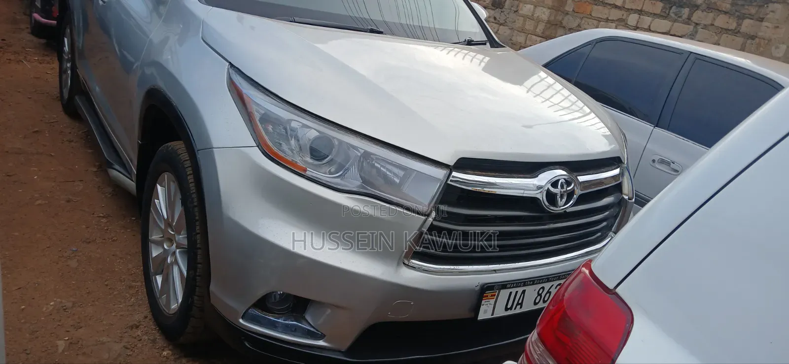Toyota Kluger 2014 Silver