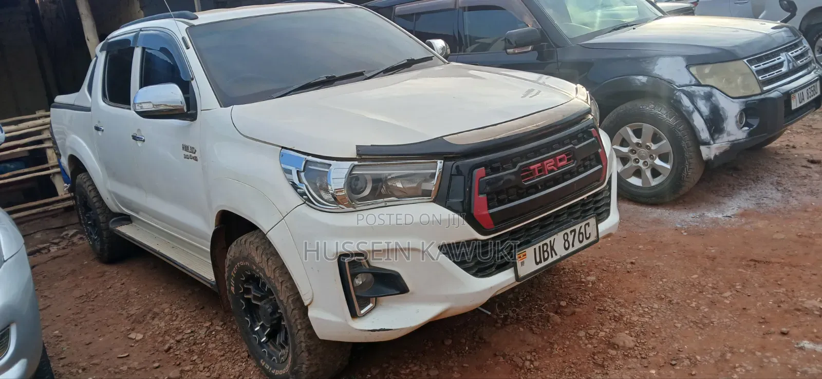 Toyota Hilux 2011 White