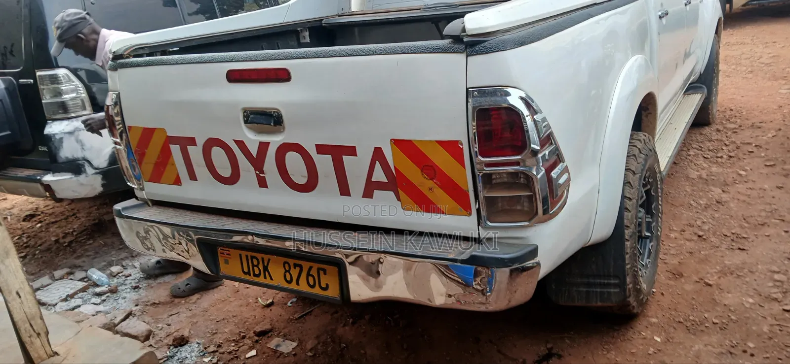 Toyota Hilux 2011 White