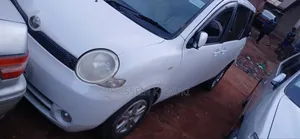 Toyota Sienta 2005 White