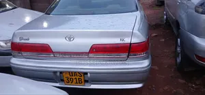 Toyota Mark II 2000 Silver