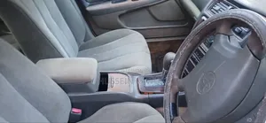 Toyota Mark II 2000 Silver