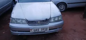 Toyota Mark II 2000 Silver