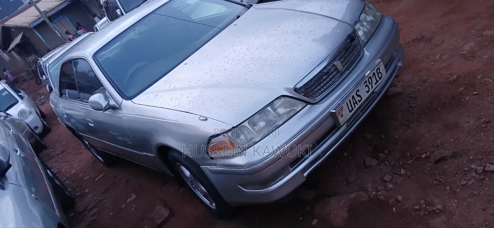 Toyota Mark II 2000 Silver
