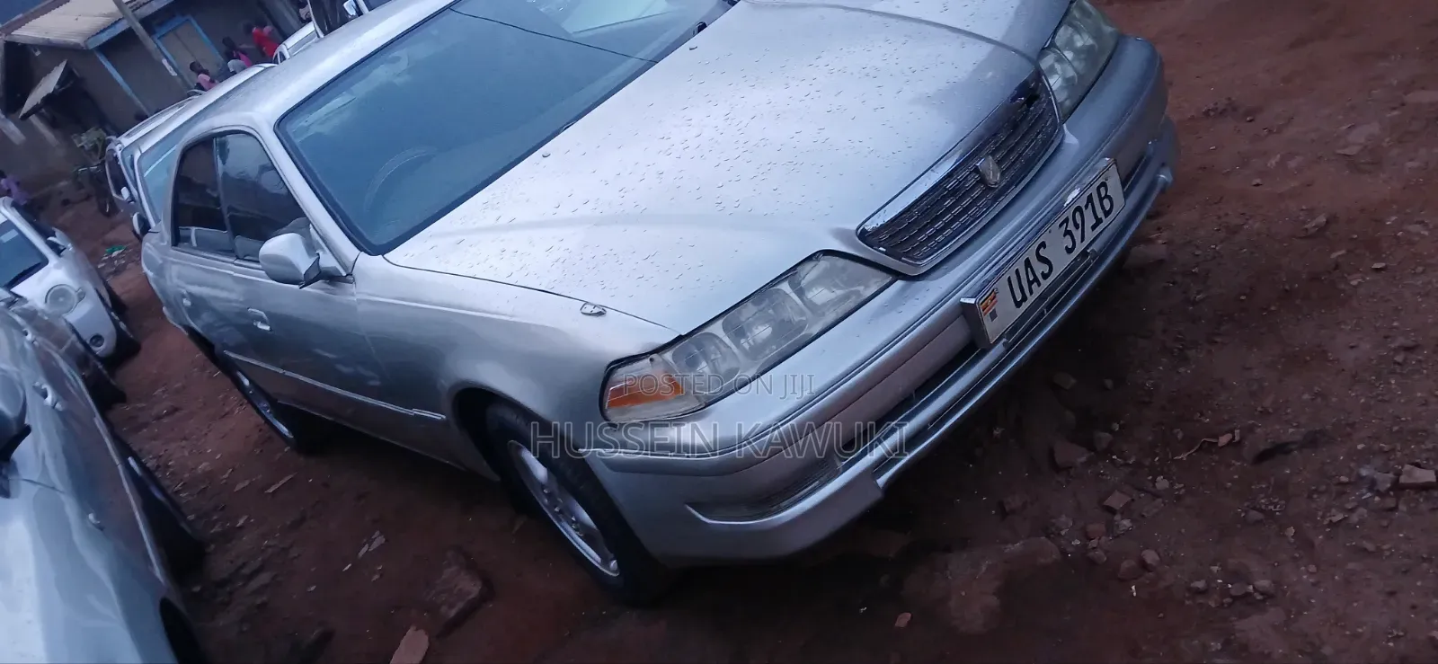 Toyota Mark II 2000 Silver