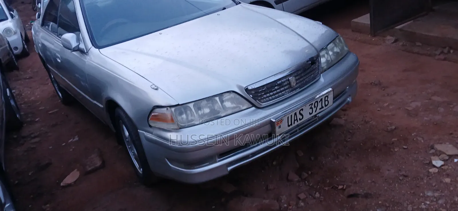 Toyota Mark II 2000 Silver