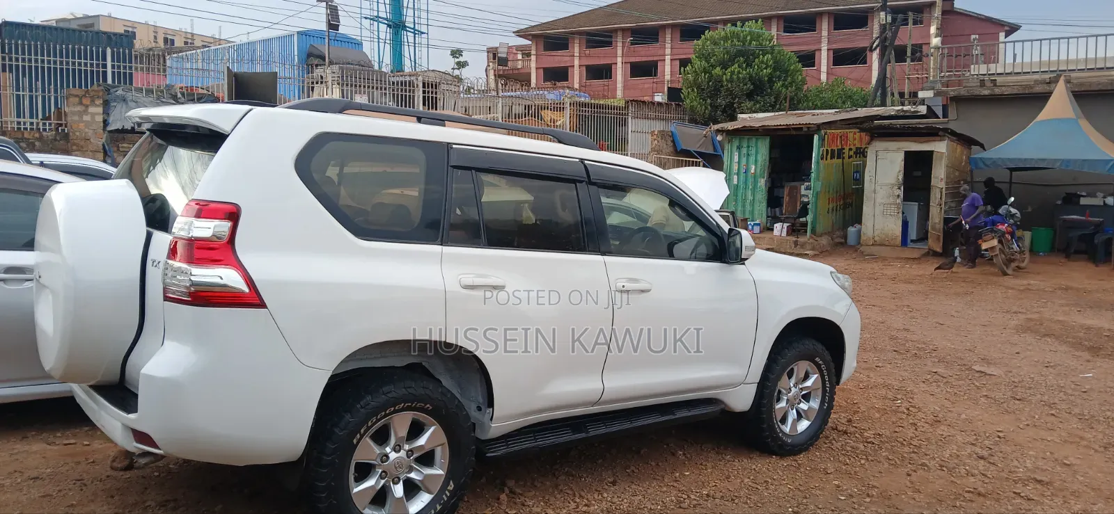 Toyota Land Cruiser Prado 2010 White